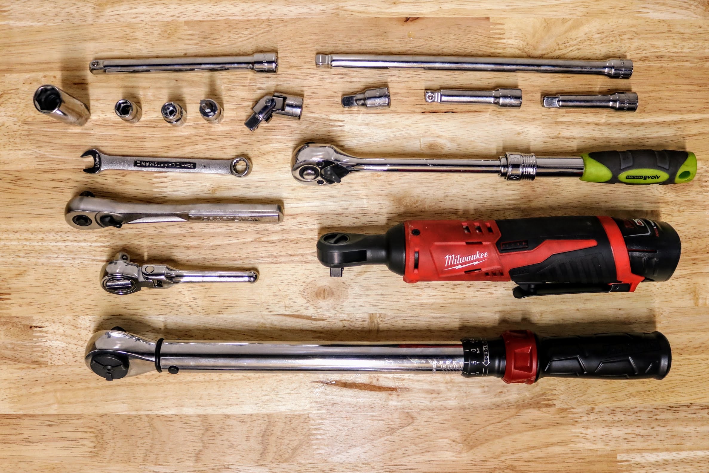 Tools used for a Porsche 911 (991.1) oil change