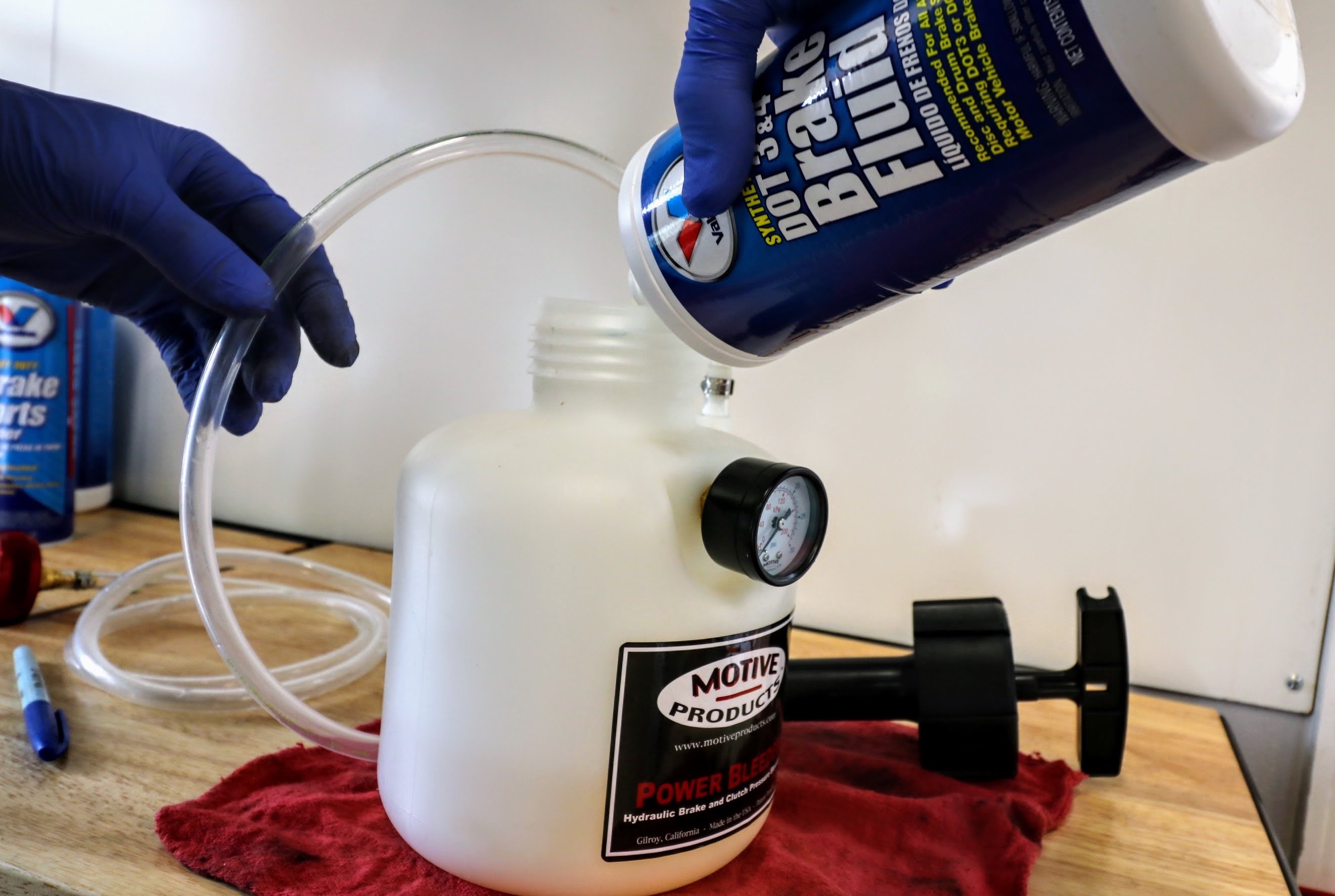 Motive Brake Fluid Power Bleeder filling